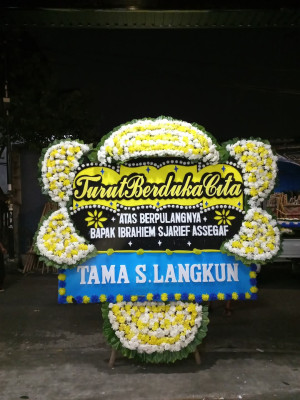 Papan Bunga Duka di Lembak